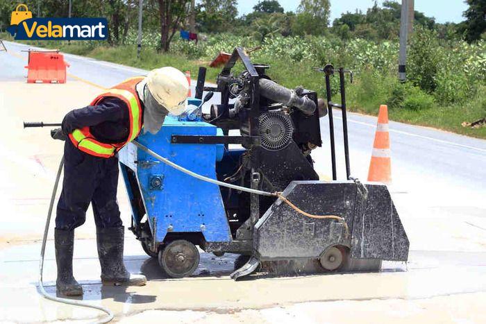 máy cắt bê tông